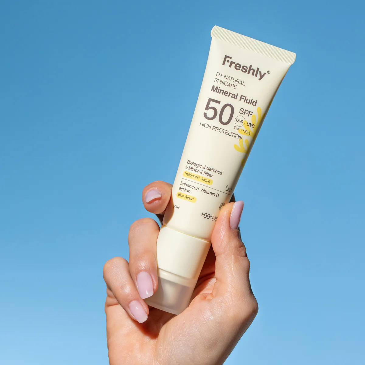 D+ Natural Suncare Mineral Fluid SPF50 50 ml - Image 4